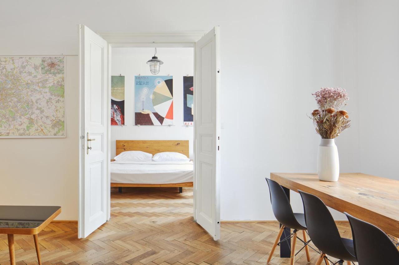 Apartament Artsy Flat Near Wenceslas Square By Days Praga
